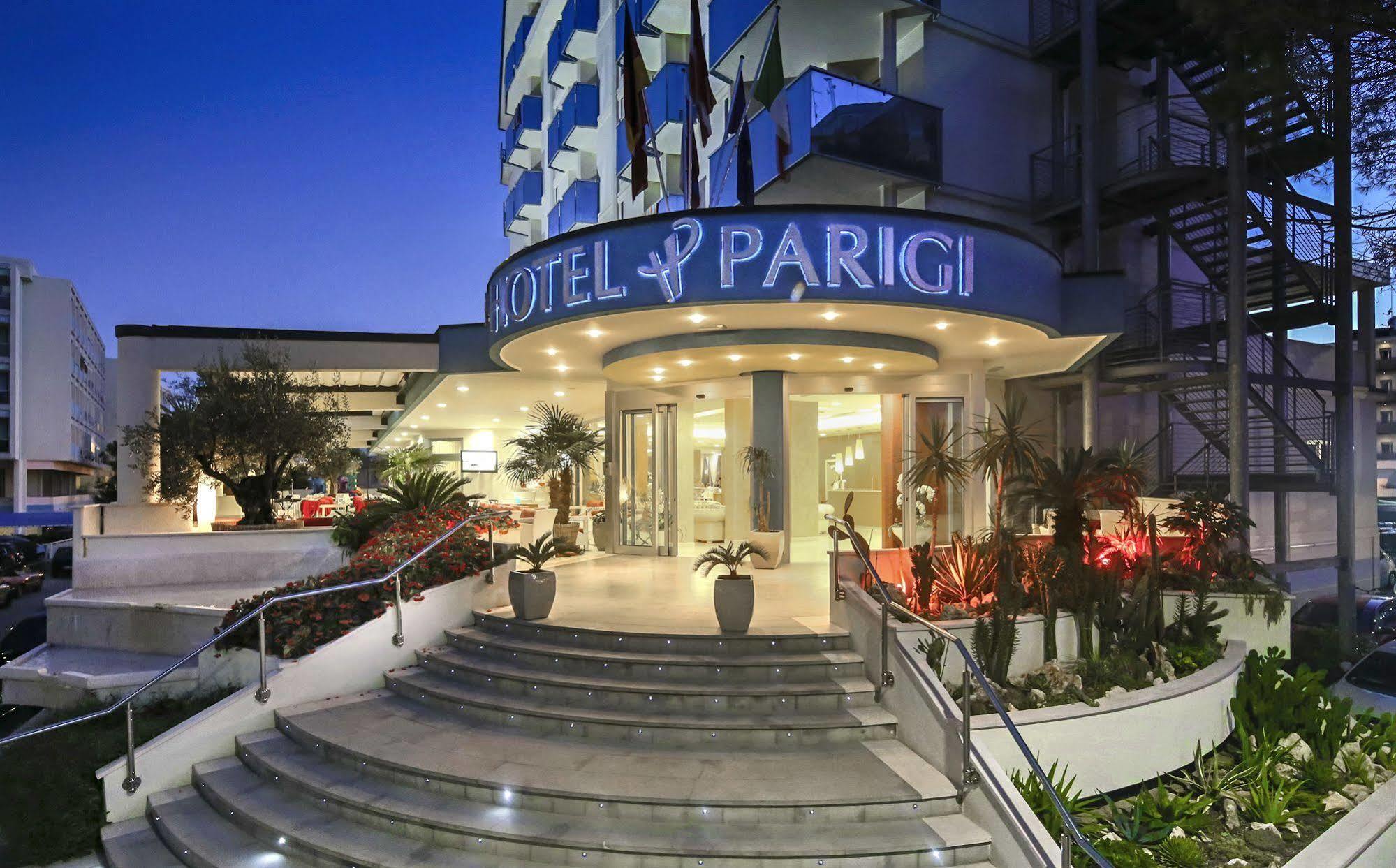 Parigi 4*